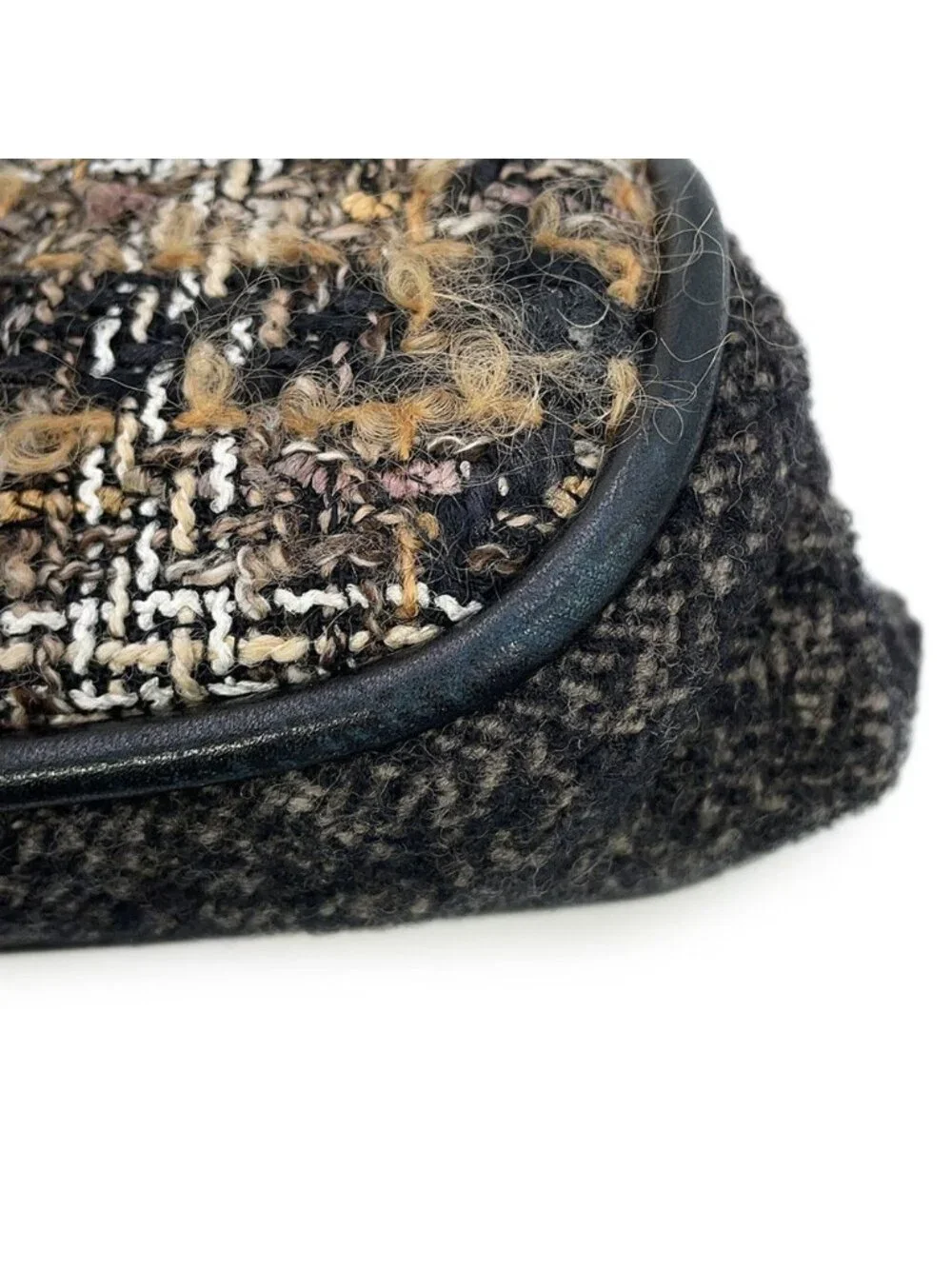 Chanel Shoulder Bag CC Logo Quilted Tweed Black